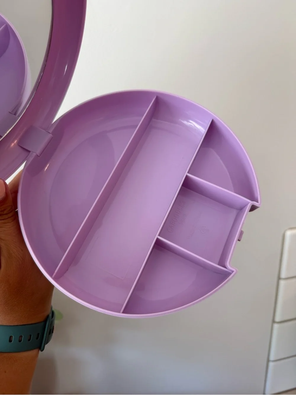 CABOODLES Cosmic Cosmetic Compact - Lavender